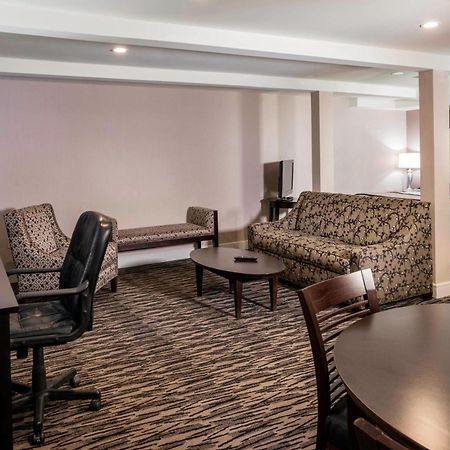 Fairfield Inn & Suites By Marriott Keene Downtown Exterior photo
