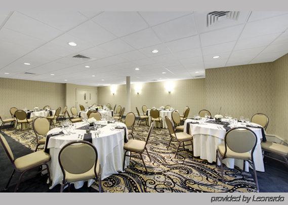 Fairfield Inn & Suites By Marriott Keene Downtown Restaurant photo